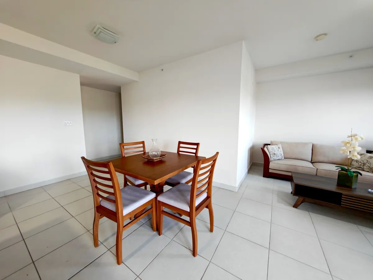 Alquiler de Apartamento Amoblado en Embassy Village