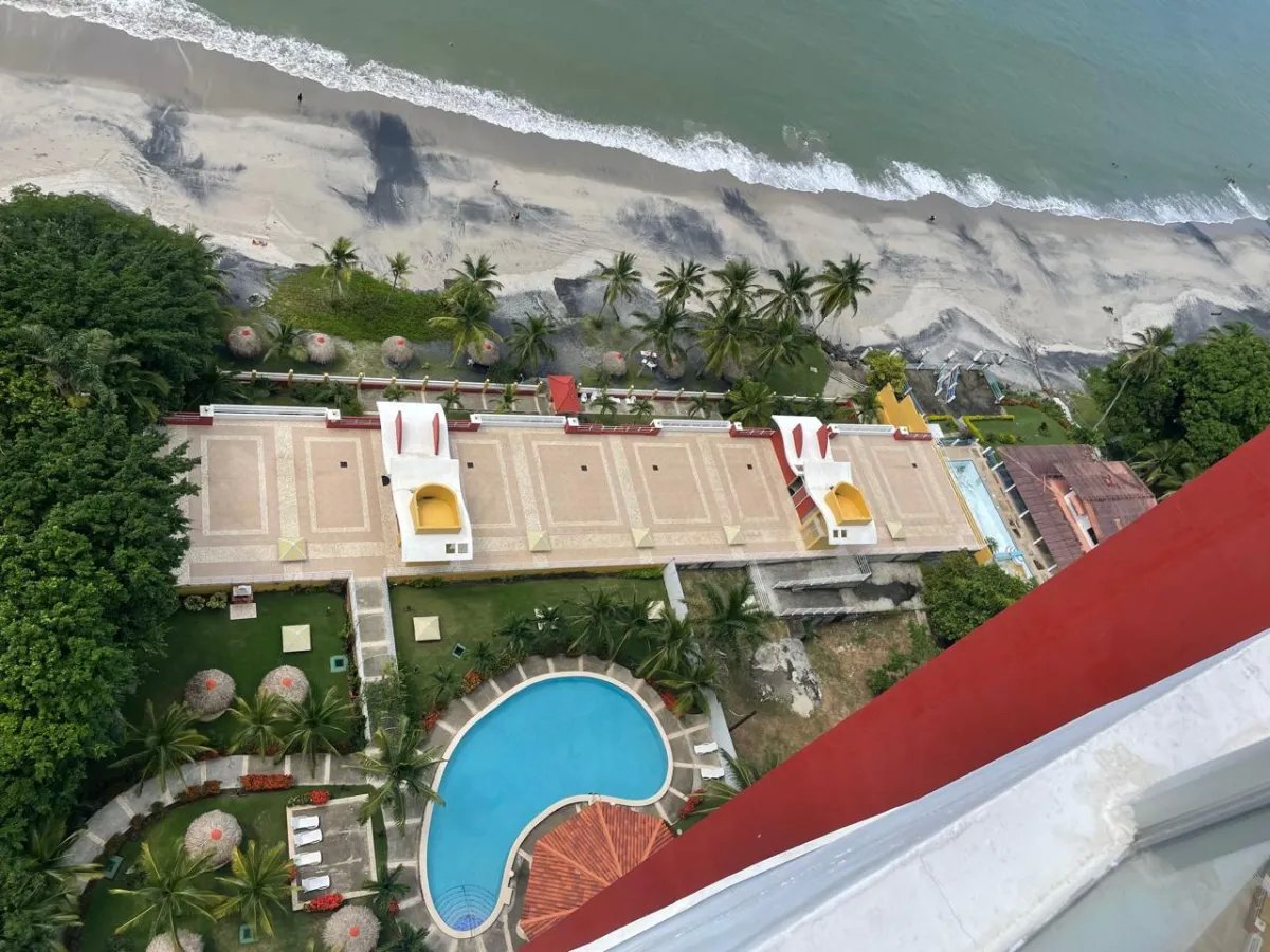 VENDO APARTAMENTOS EN PH. PLAYA SERENA