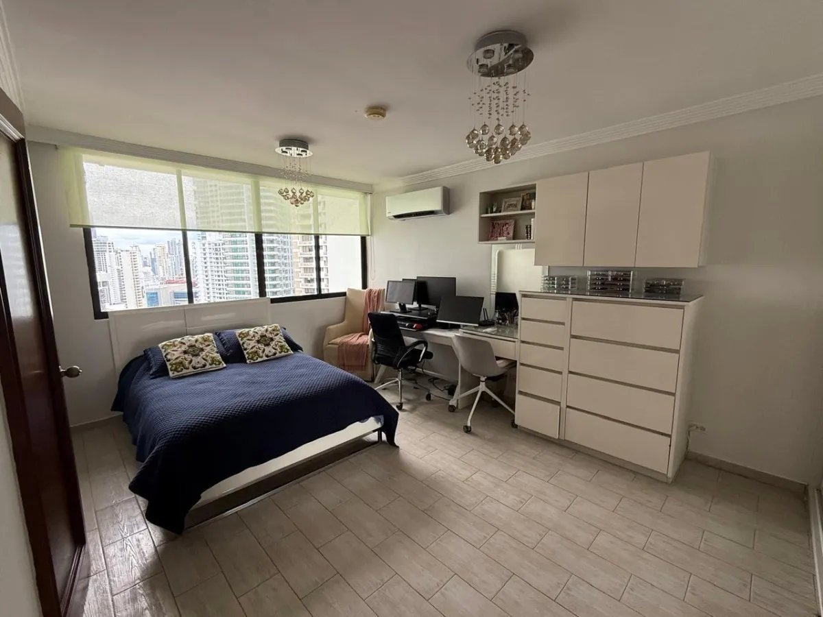 Venta de Apartamento en Winston Churchil Punta Paitilla