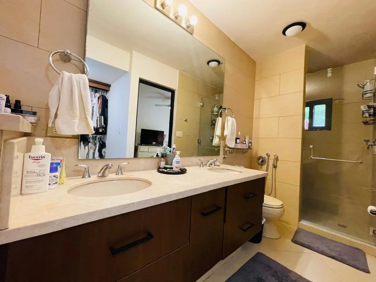 Venta de apartamento en Embassy Club