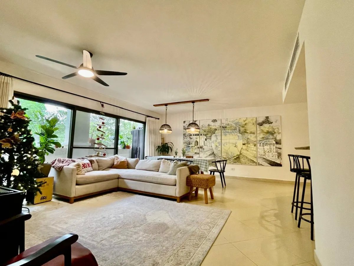Venta de apartamento en Embassy Club