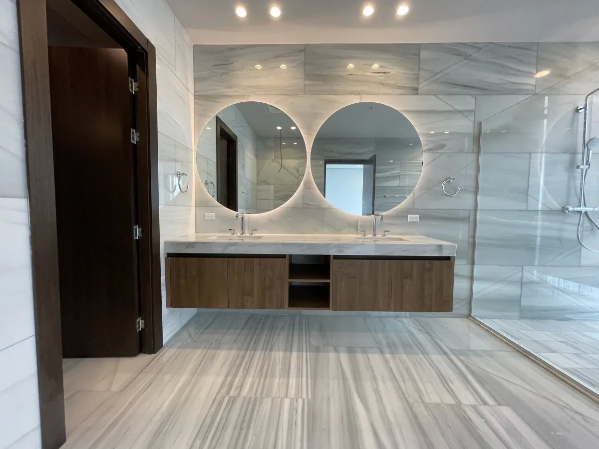Venta Penthouse en The Towers Punta Paitilla
