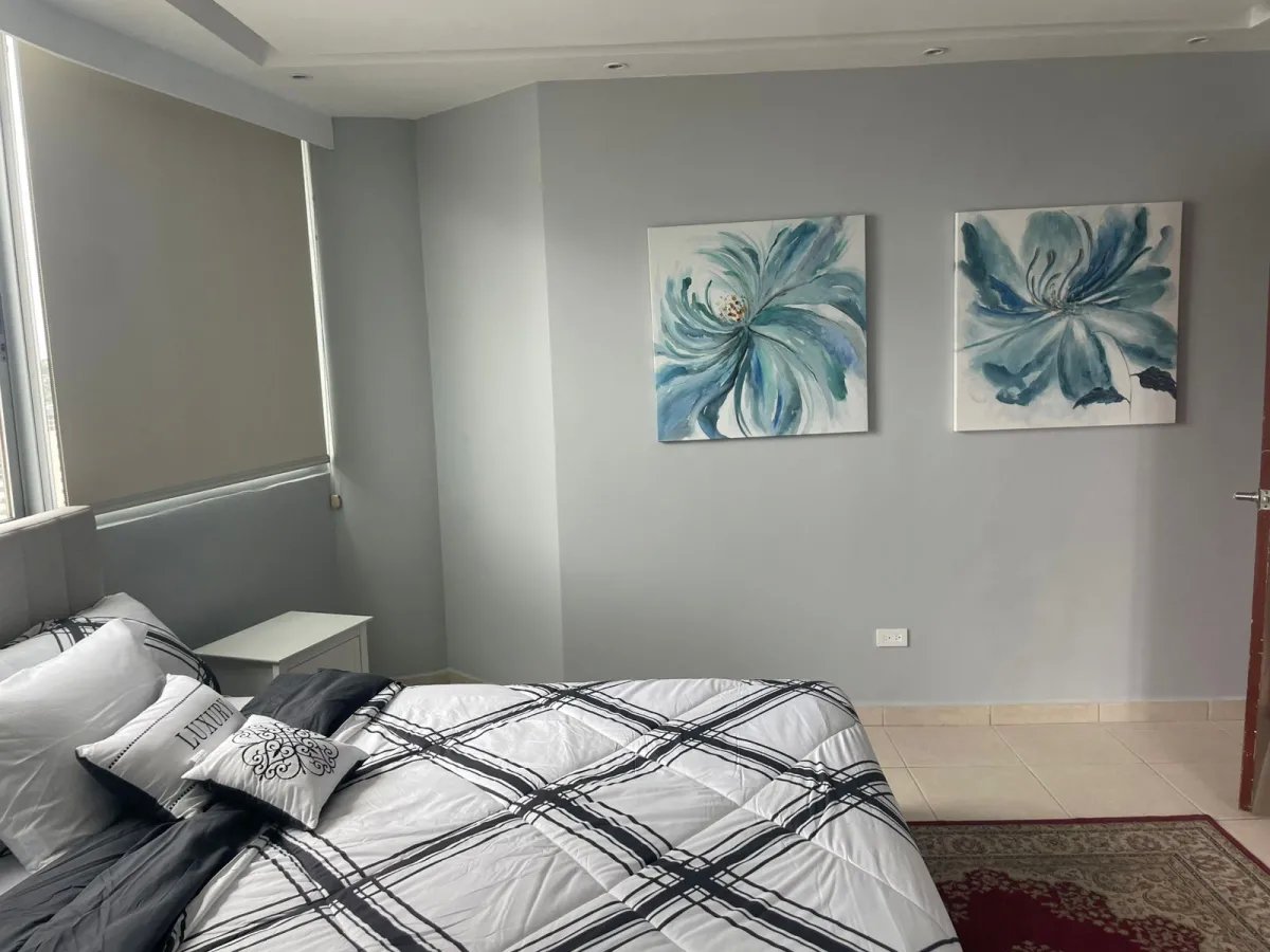 SE ALQUILA HERMOSO APARTAMENTO EN P.H. GREEN PARK