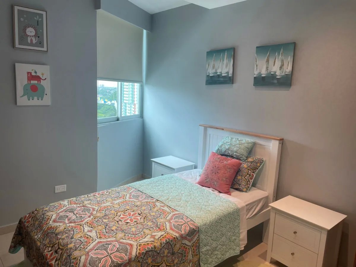 SE ALQUILA HERMOSO APARTAMENTO EN P.H. GREEN PARK