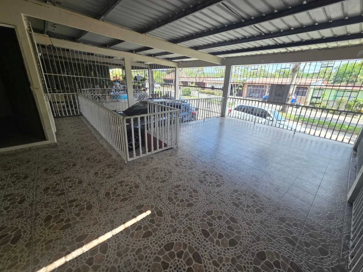 Townhouse For Sale in Ciudad Bolivar