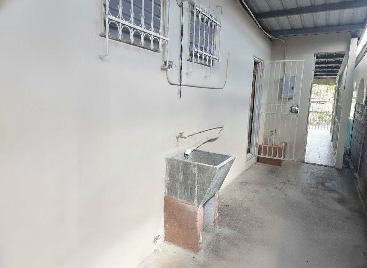 Townhouse For Sale in Ciudad Bolivar