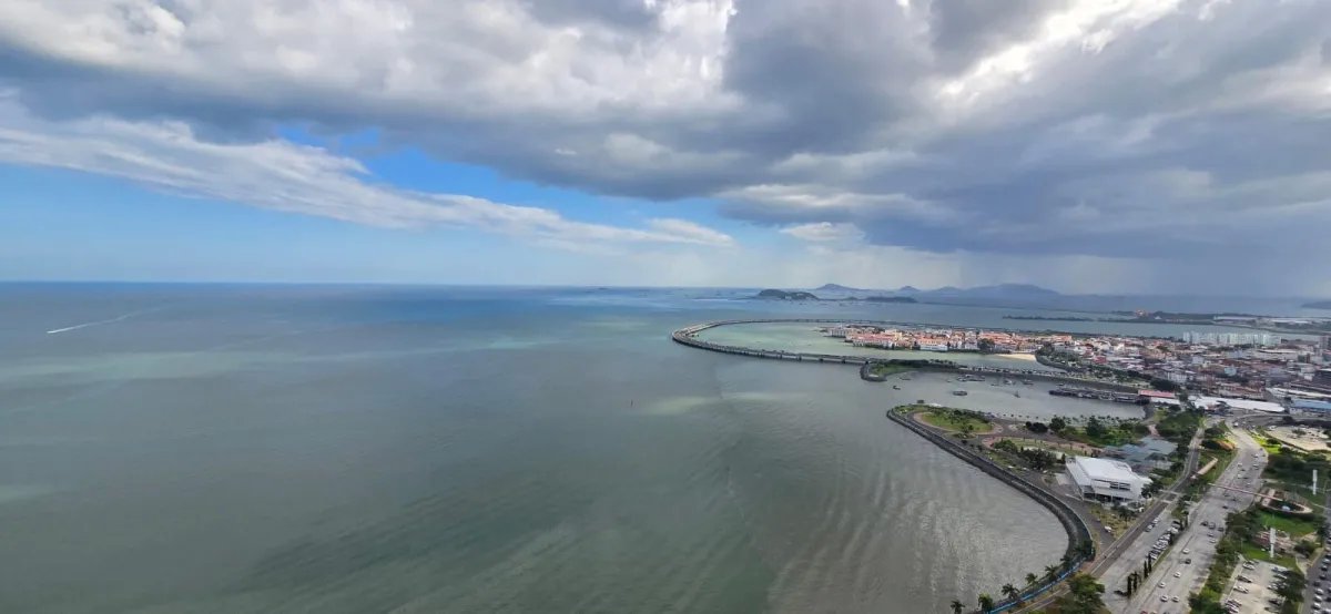 Apartamento en Venta en Avenida Balboa