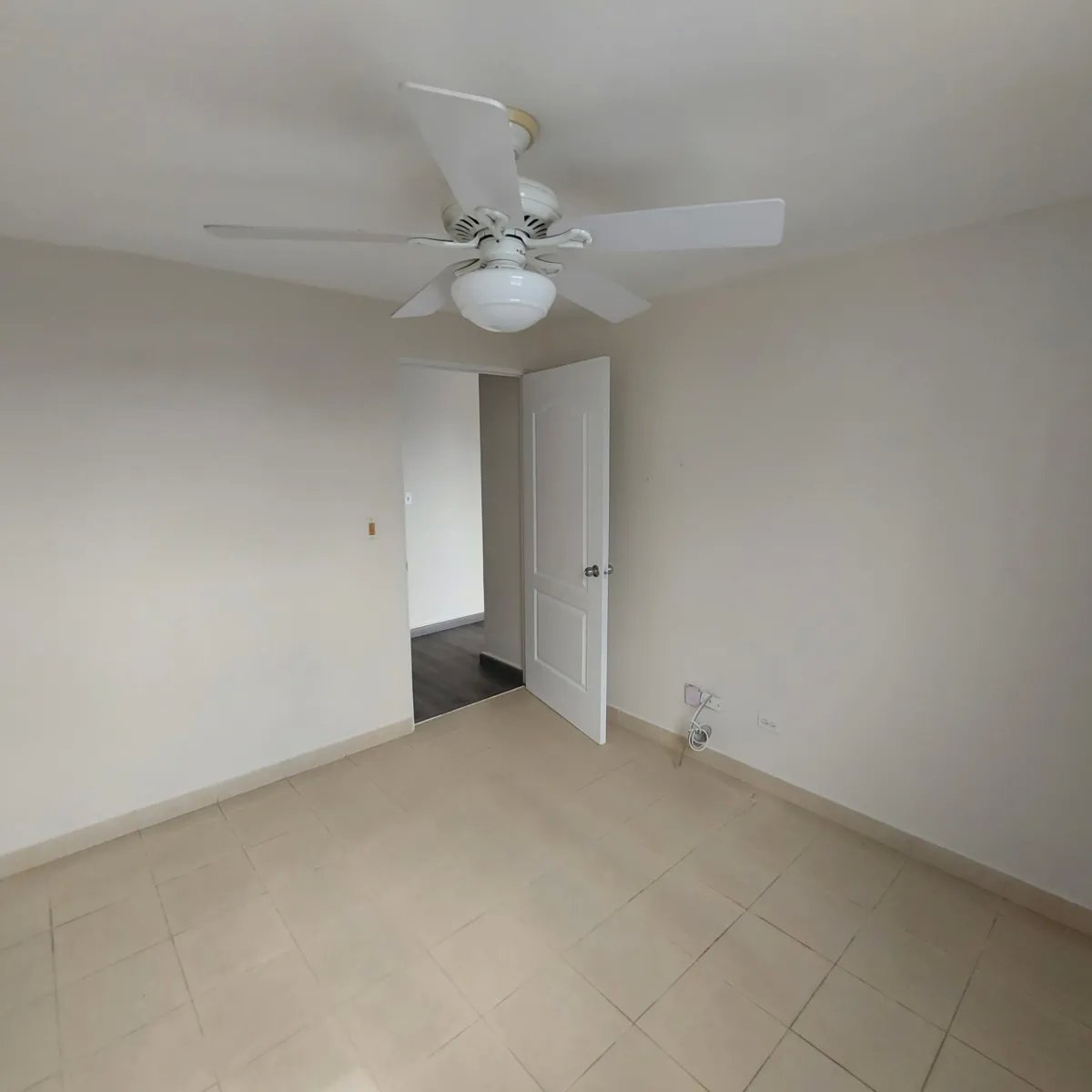 Venta de apartamento en P.H. El Mare, Bella Vista