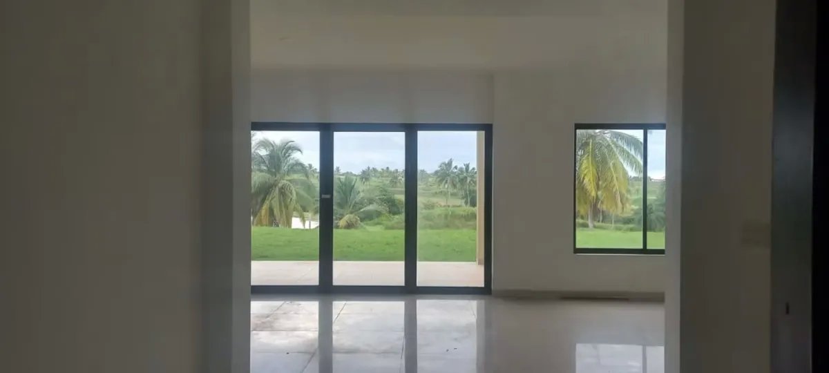 Single Family Detached For Sale in San Carlos