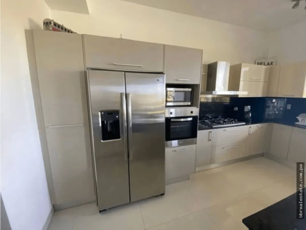 Single Family Detached For Sale in Vista Mar Boulevard