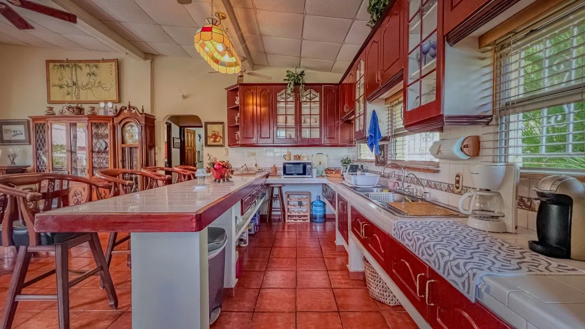 Vacation Home For Sale in Riomar, San Carlos