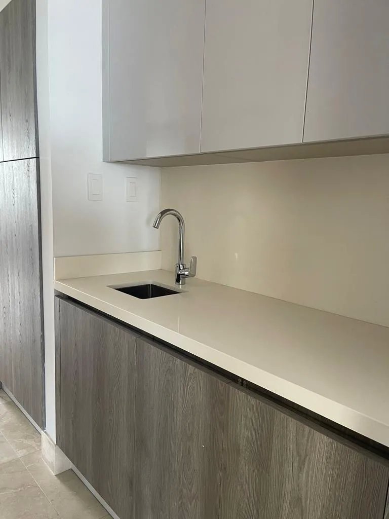 VENTA  ELEGANTE APARTAMENTO EN GREENGARDEN PANAMÁ