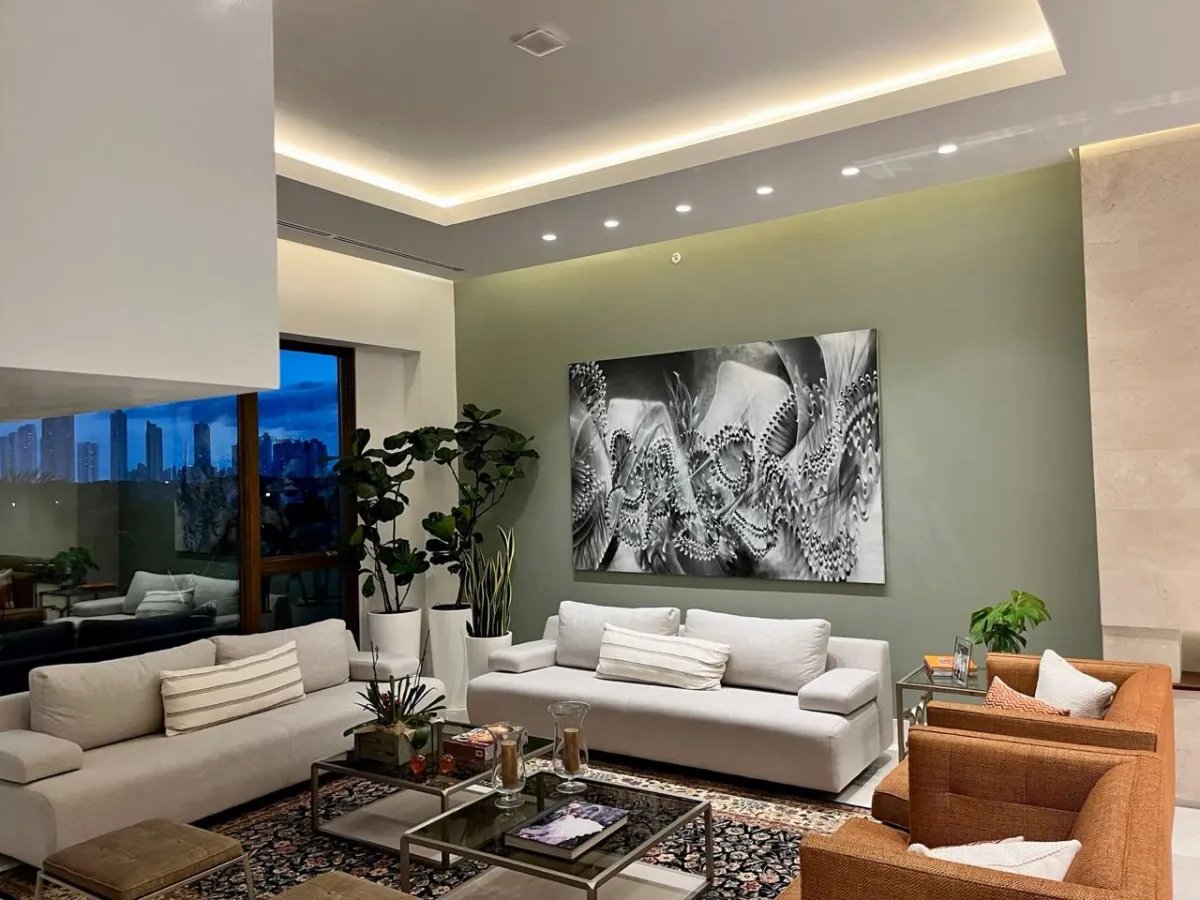 Apartment For Sale in Santa Maria