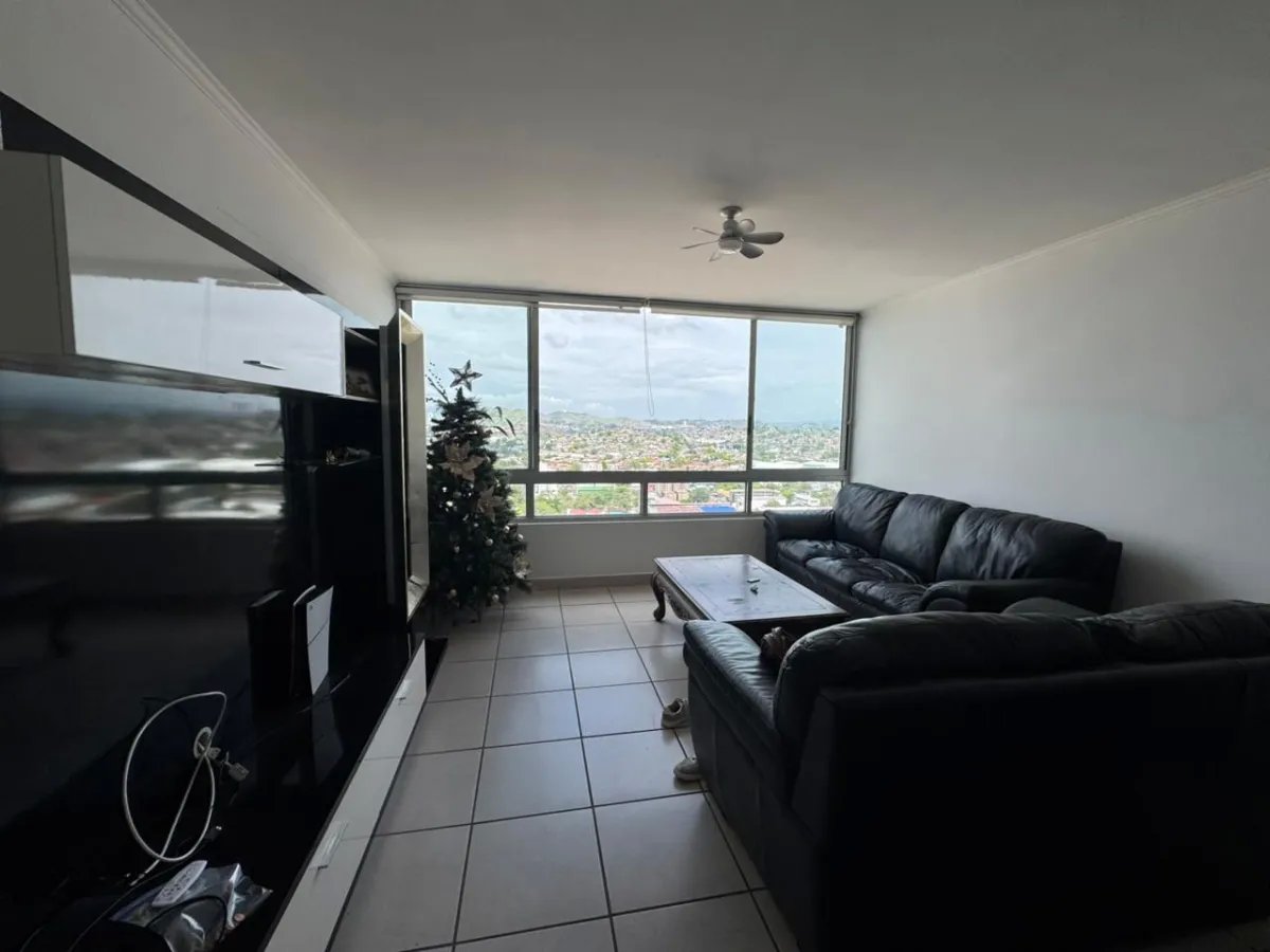 Apartment For Rent in PARQUE LEFEVRE