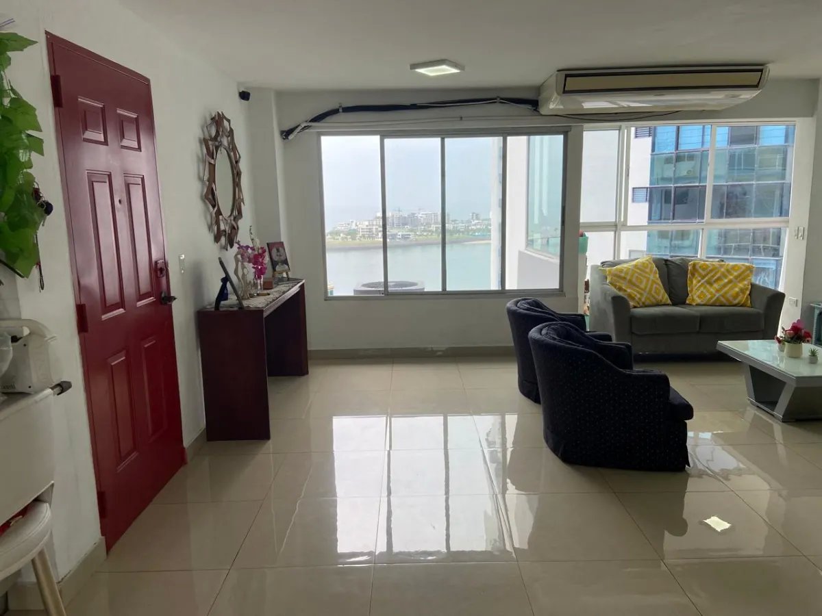 Apartment For Sale in Punta Paitilla