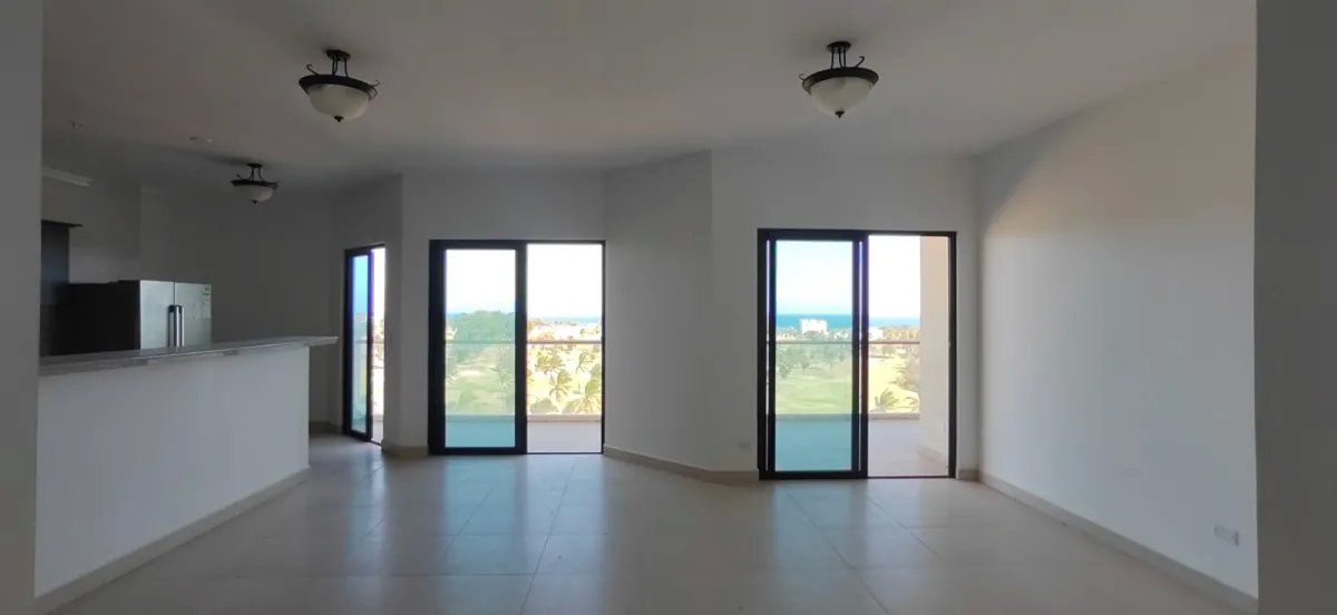Apartment For Sale in San Carlos