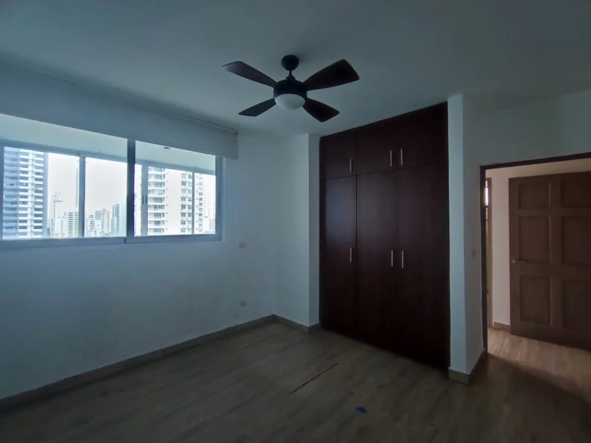 SE VENDE HERMOSO APARTAMENTO EN P.H. HARMONY TOWER