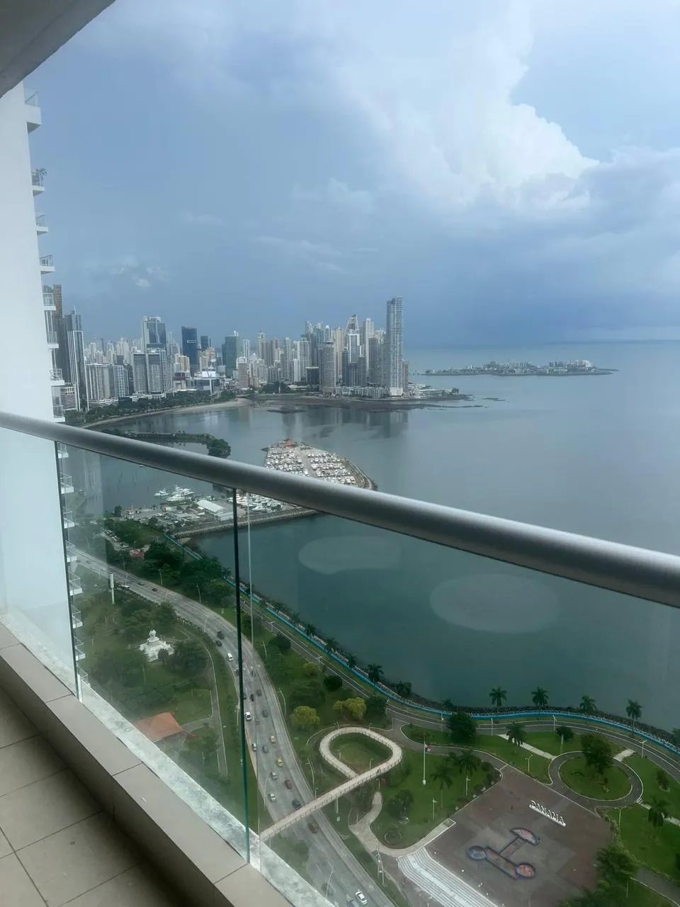 Se vende apartamento en Ph Rivage, ave. balboa