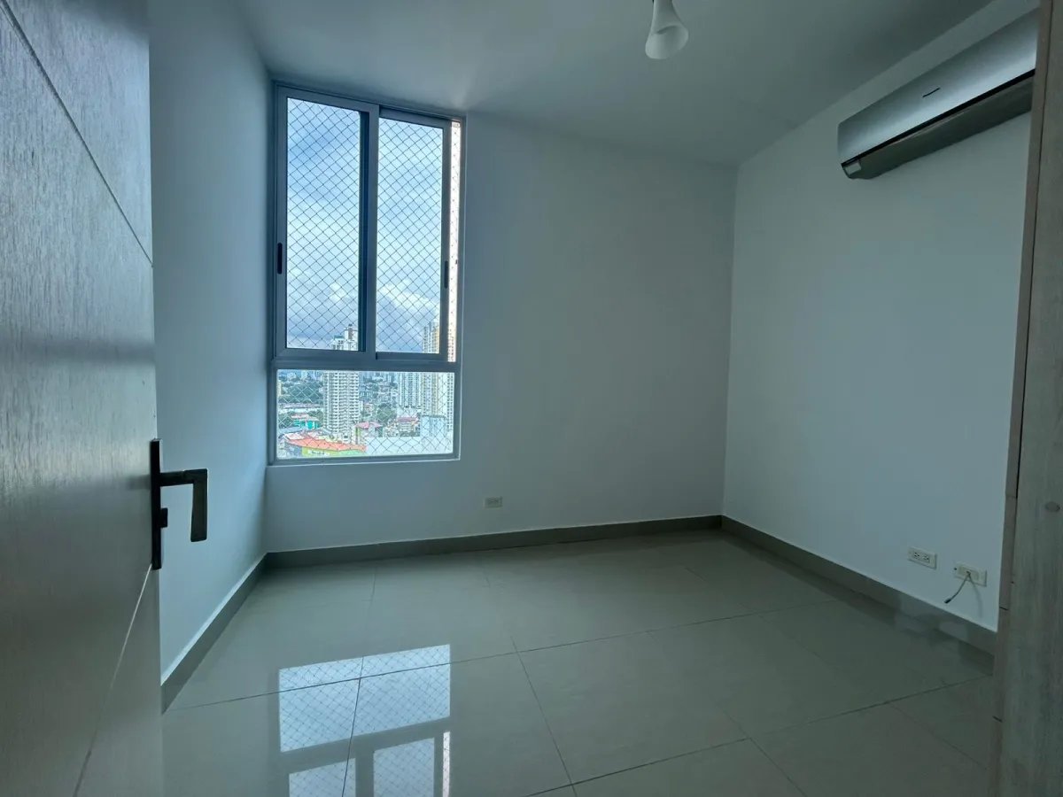 SE VENDE APARTAMENTO EN P.H. Rainbow Towers