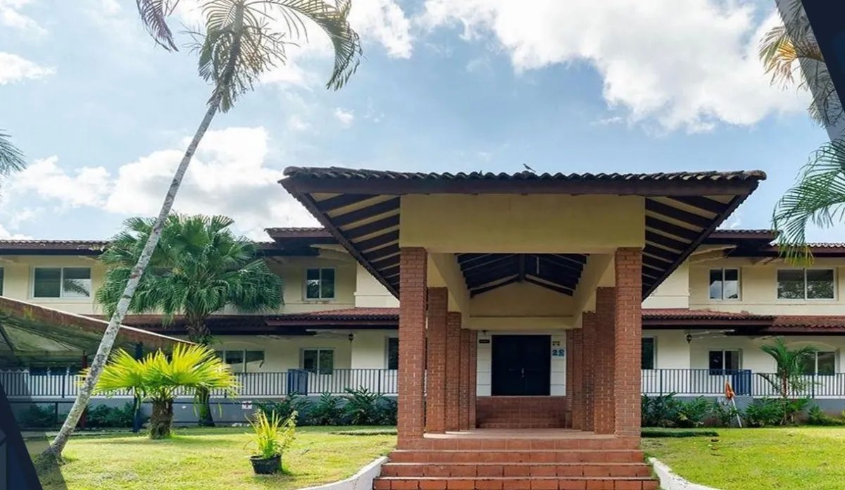 se vende Edificio en Clayton