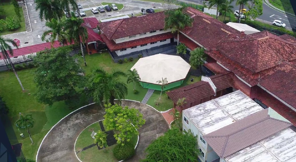 se vende Edificio en Clayton