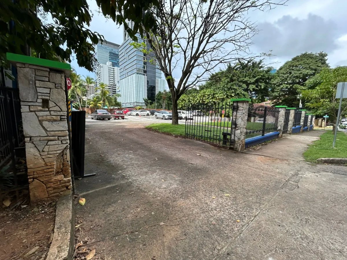 se vende terreno comercial en Obarrio