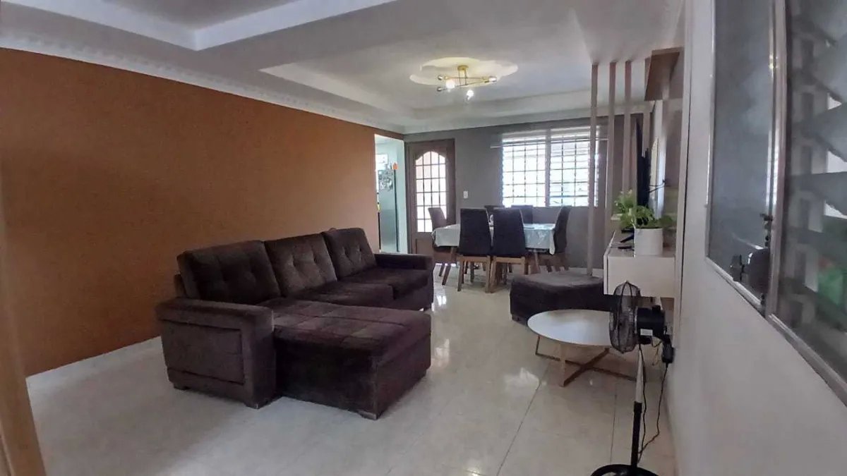 Venta de casa con tres recámaras en Villa Zaita,