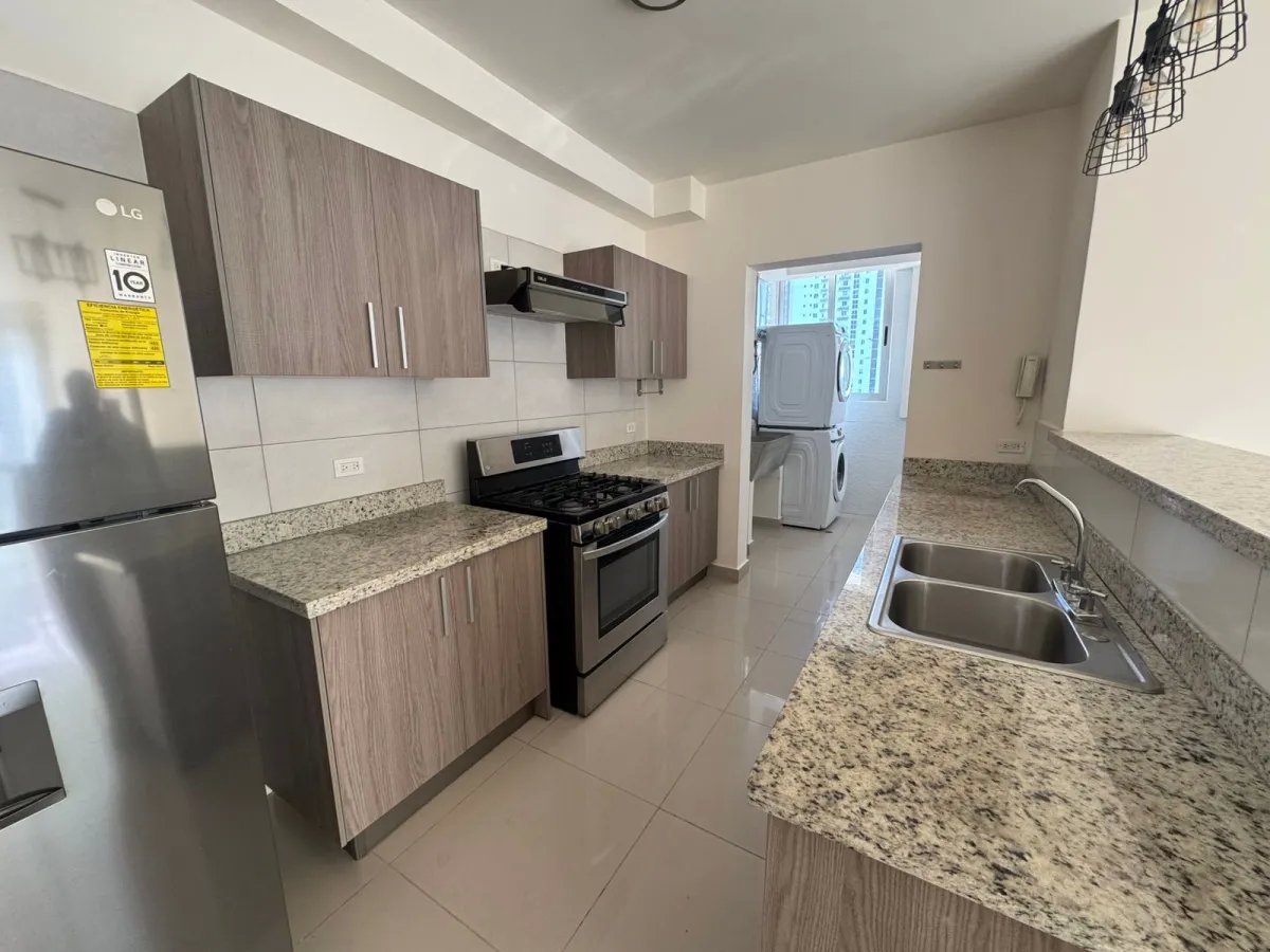 Venta de Apartamento PH San Roque, Via España
