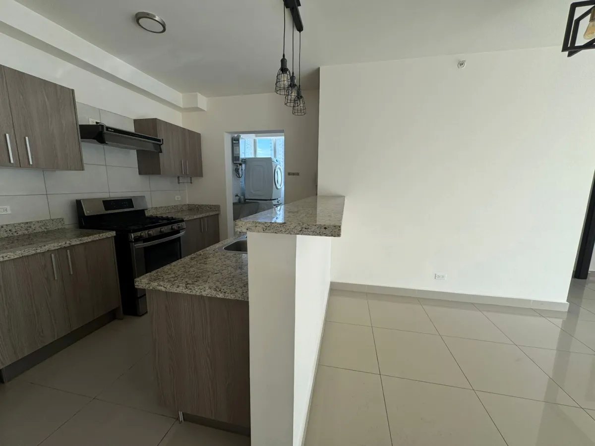 Venta de Apartamento PH San Roque, Via España