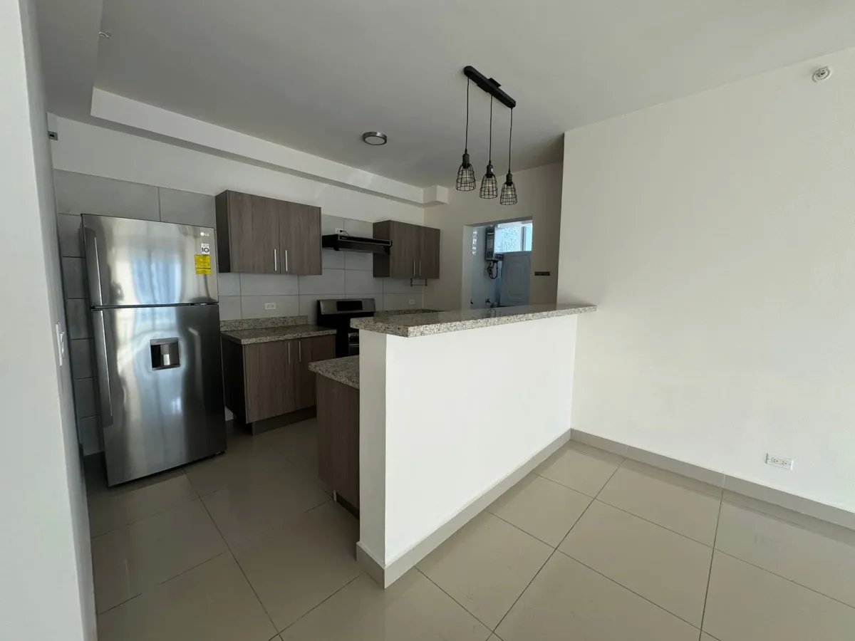 Venta de Apartamento PH San Roque, Via España