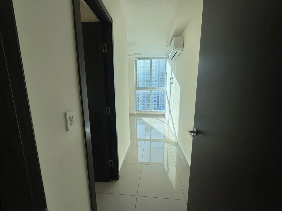 Venta de Apartamento PH San Roque, Via España