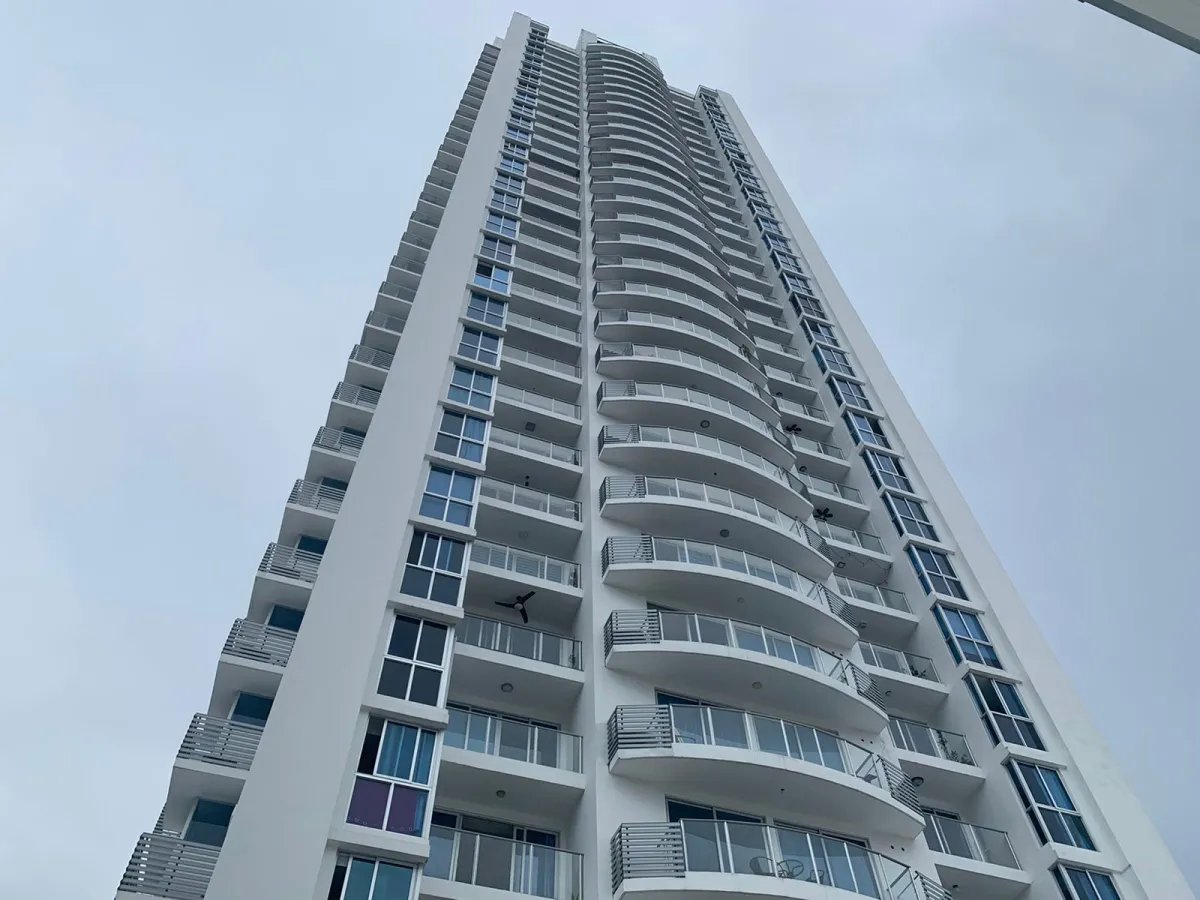 Venta de Apartamento PH San Roque, Via España