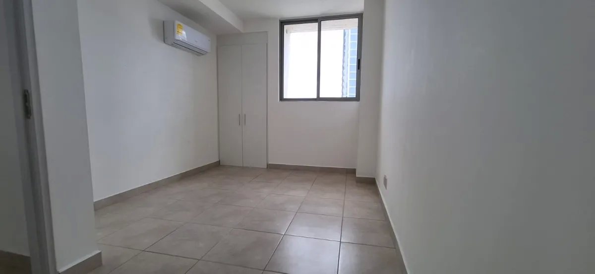 Apartment For Rent in 12 DE OCTUBRE