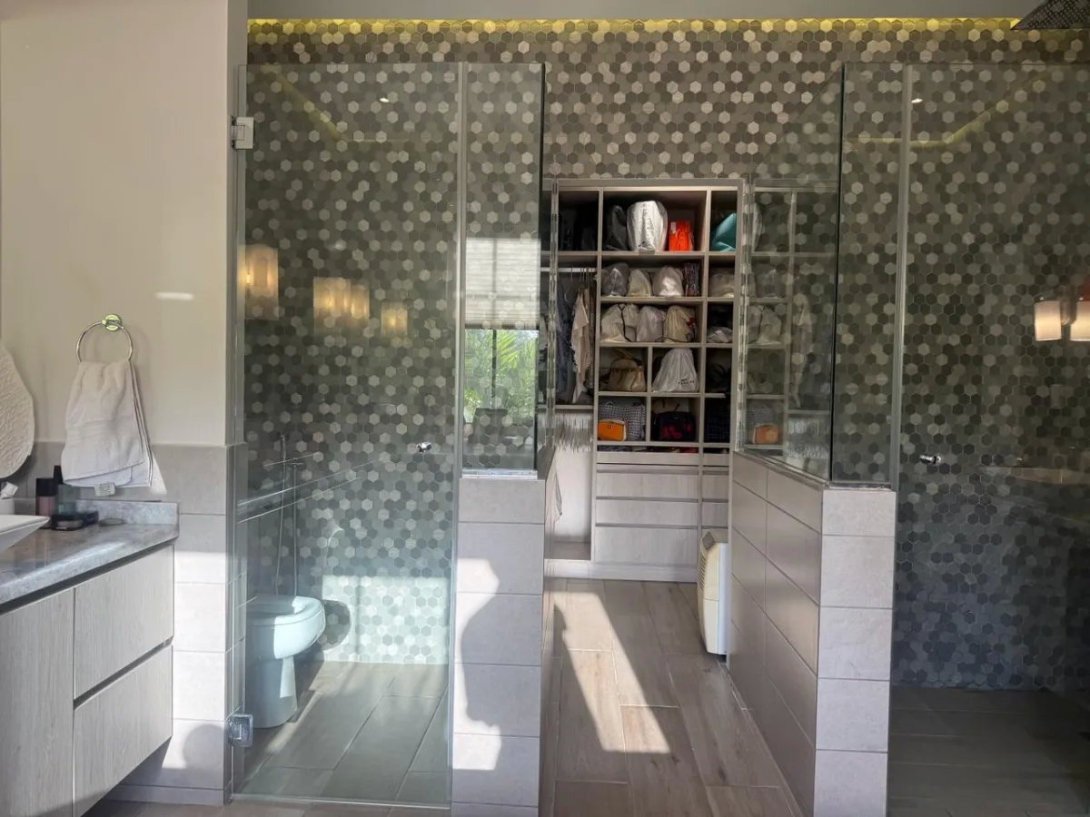 House for sale in PH Los Senderos