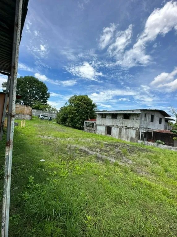 se vende terreno el Altos de tocumen
