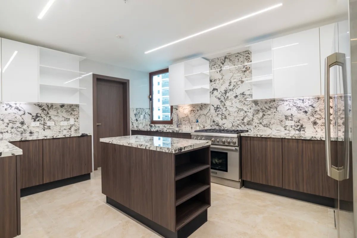 Apartmento for sale in The Colonial