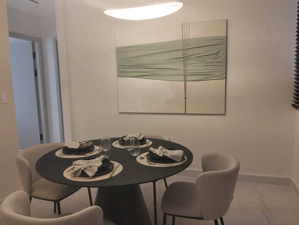 Apartment For Sale in Vía Cincuentenario