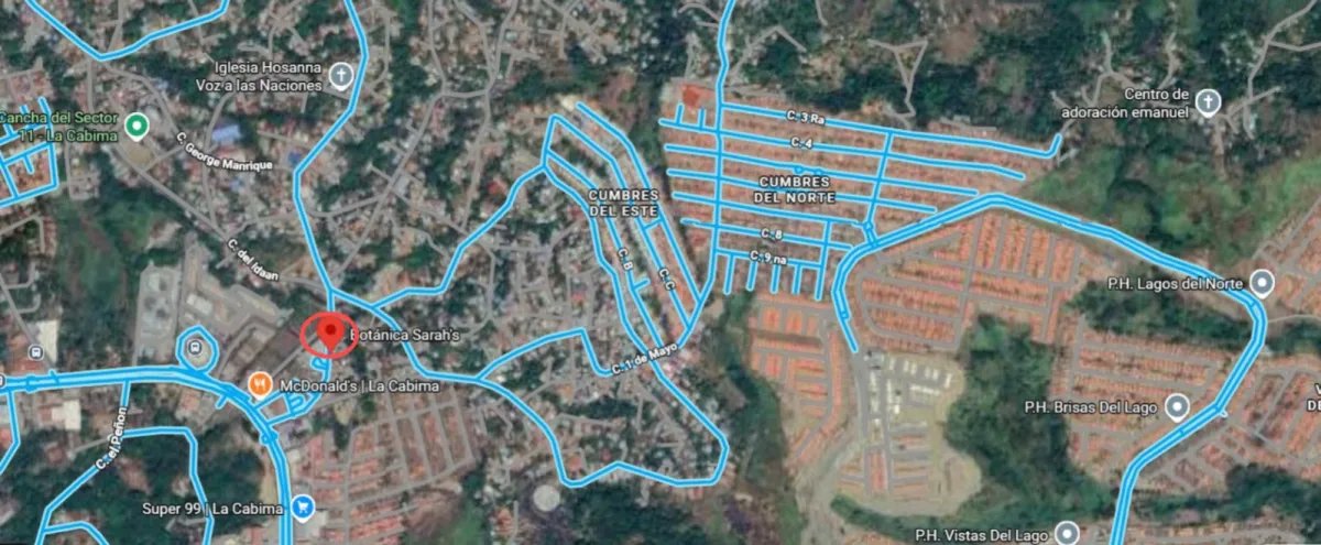 se vende plaza comercial en la cabima