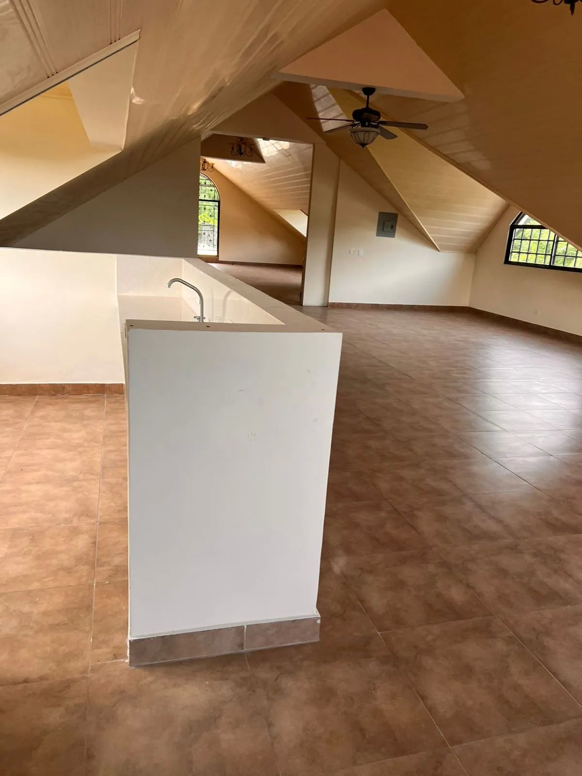 House for sale in allbrook, Ancon