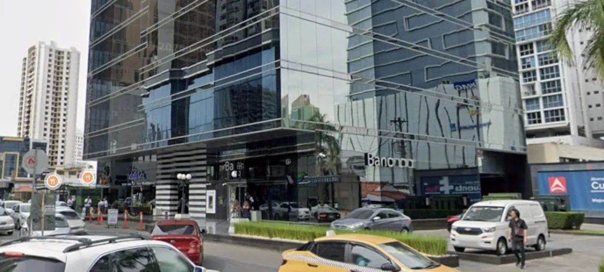 se alquila local en planta baja Obarrio