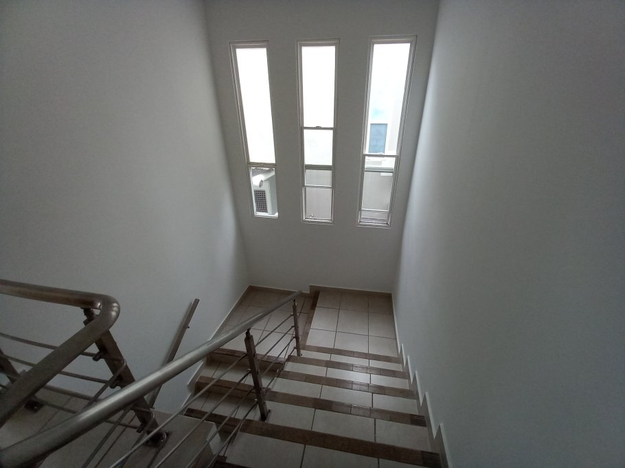 Venta de casa reposeída PH Victoria, Paseo del Norte