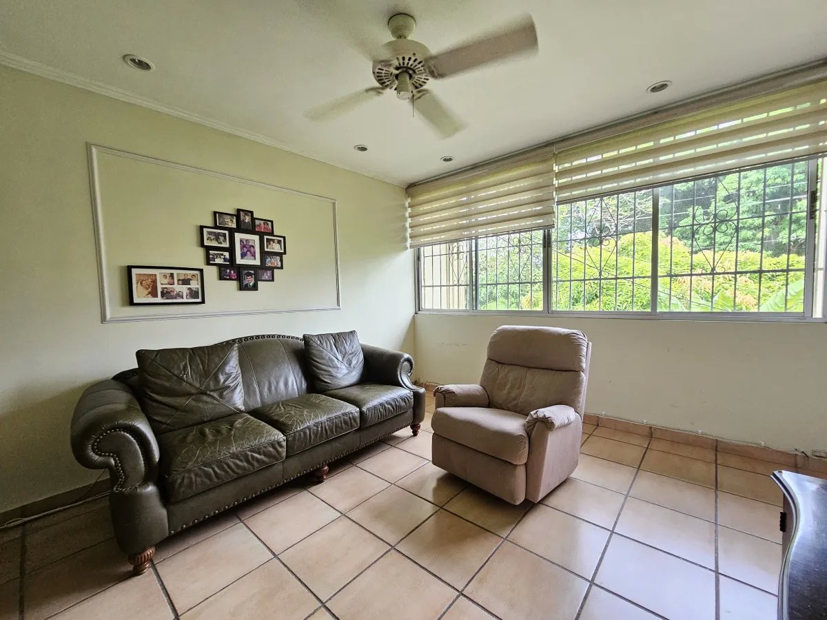 Manufactured Home For Sale in Avenida 6 C Norte