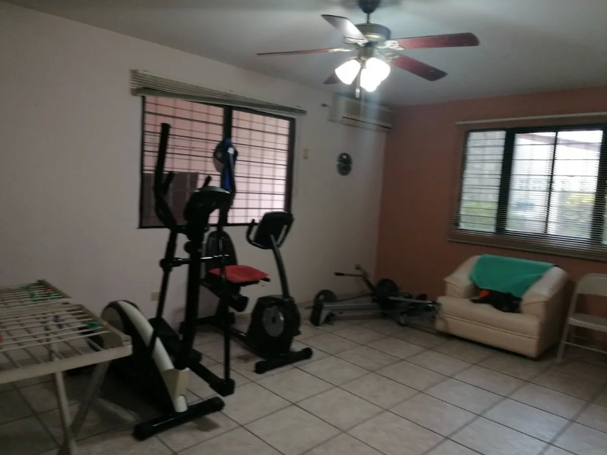 Single Family Detached For Sale in Villa Lucre
