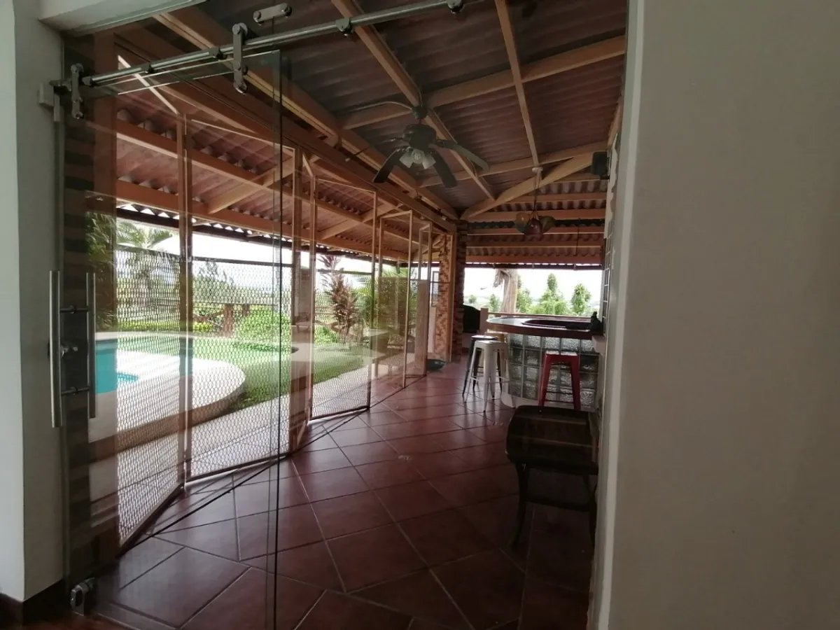 Single Family Detached For Sale in Villa Lucre