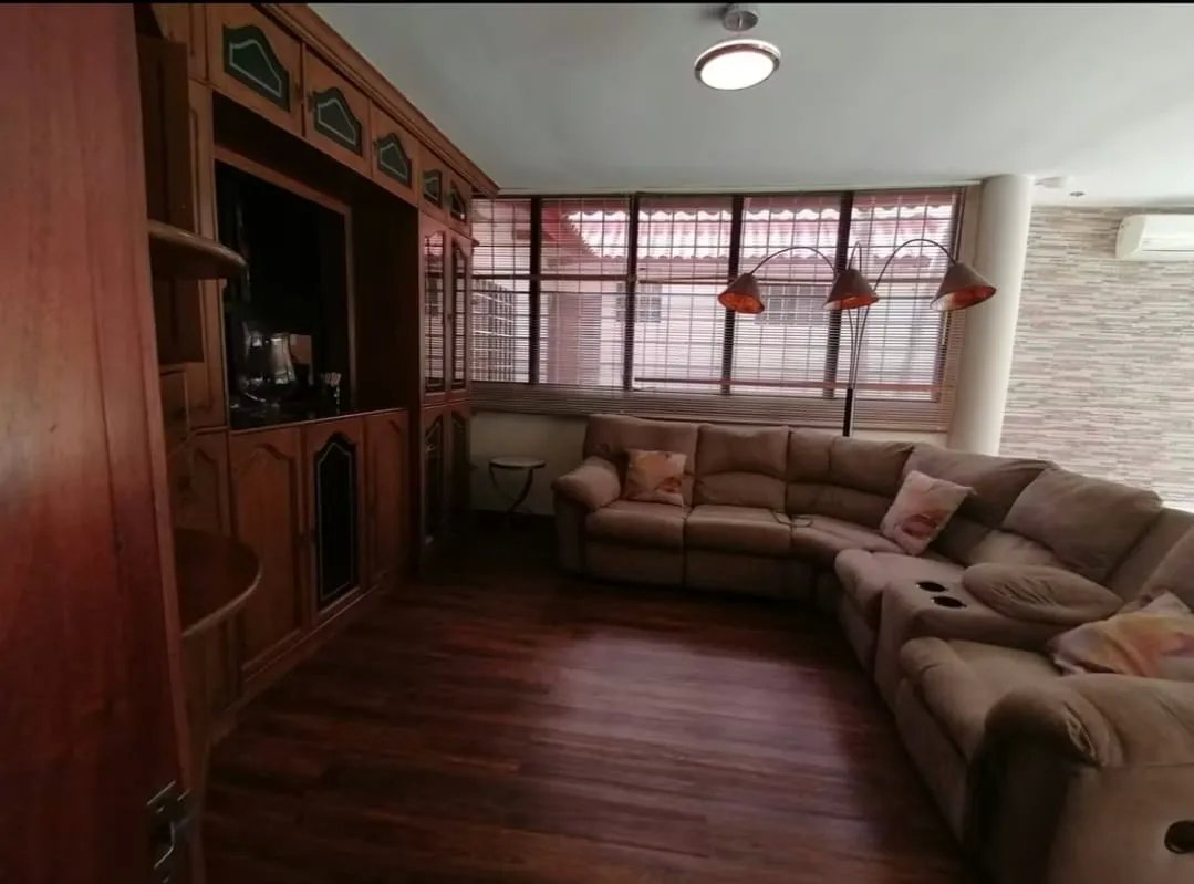 Single Family Detached For Sale in Villa Lucre