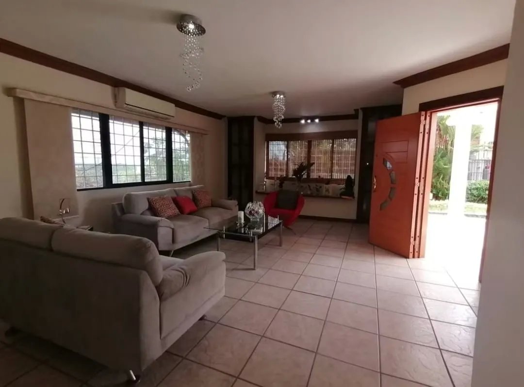 Single Family Detached For Sale in Villa Lucre