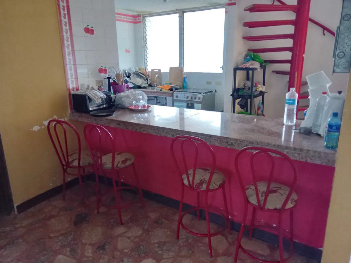 ALTOS DE CERRO AZUL CASA EN ALQUILER