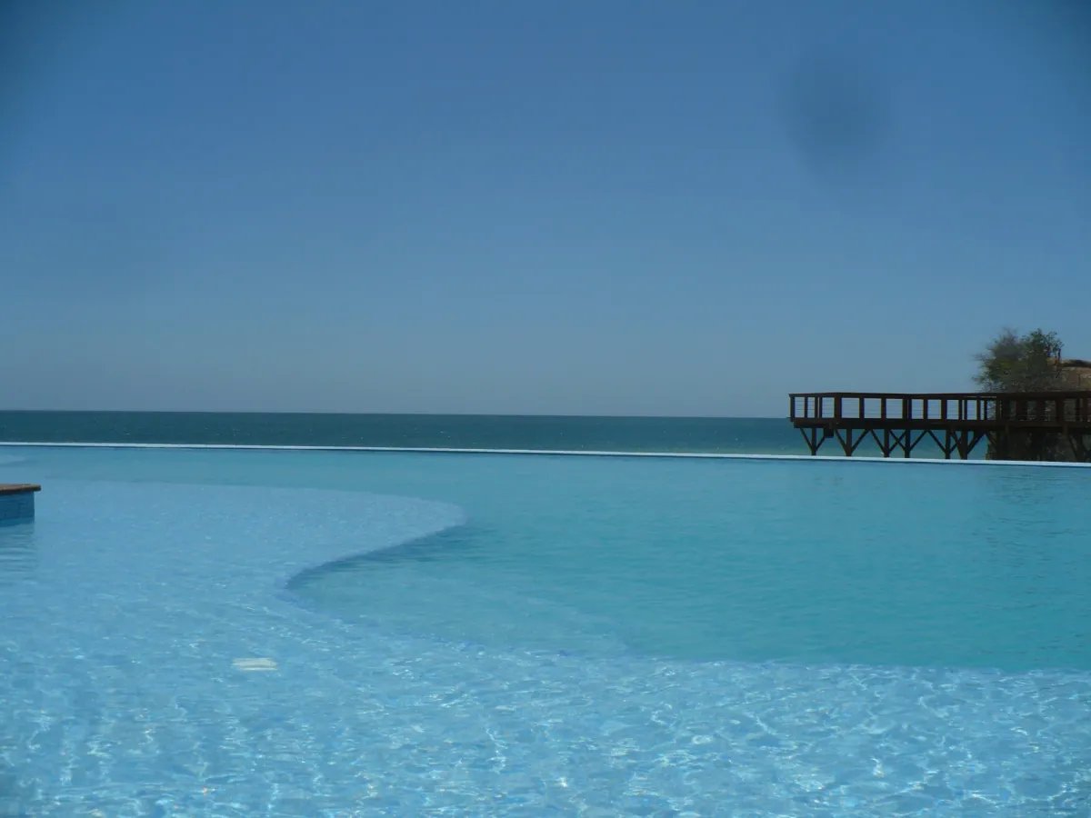 Spacious 3-Bedroom Apartment with Large Balcony, Ocean View, San Carlos