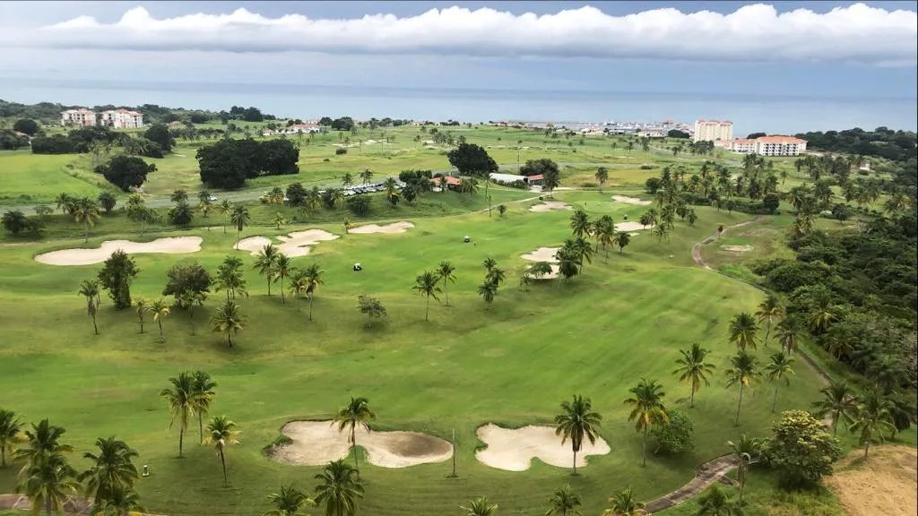 Spacious 3-Bedroom Apartment with Large Balcony, Ocean View, San Carlos