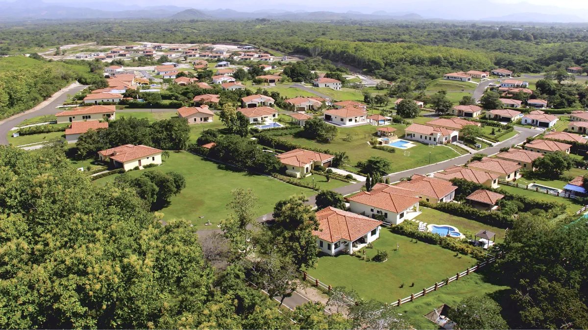 Venta de Casa de Campo y Playa en Hacienda Pacífica, San Carlos 189.02 m2